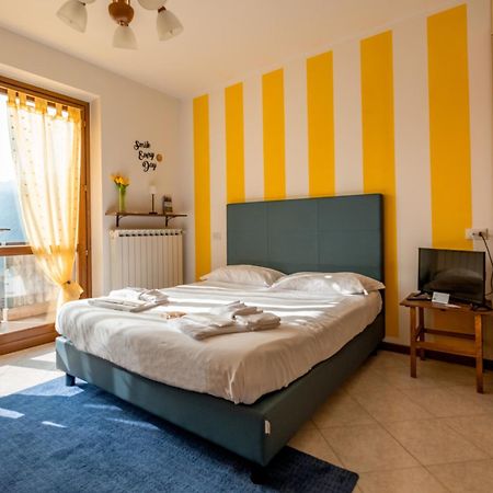 Happy Guest Apartments - Lake Panorama & Pool Рива-ди-Сольто Экстерьер фото